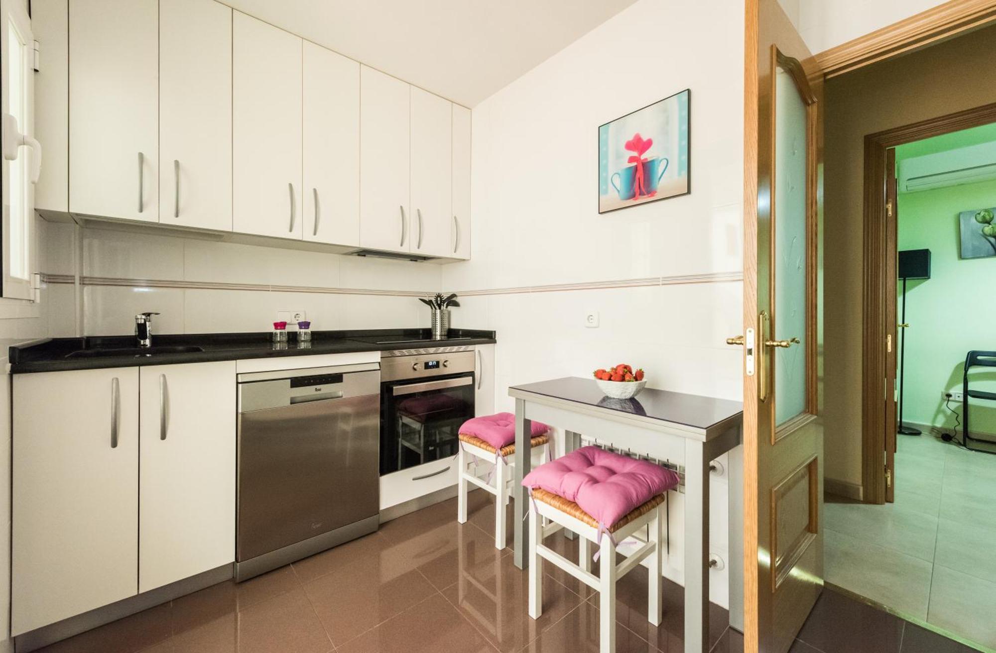 Apartamentos Madrid Xxxiii - Alojamiento De Temporada Номер фото